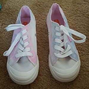 Rocket Dog Tennis Shoes EUC with box